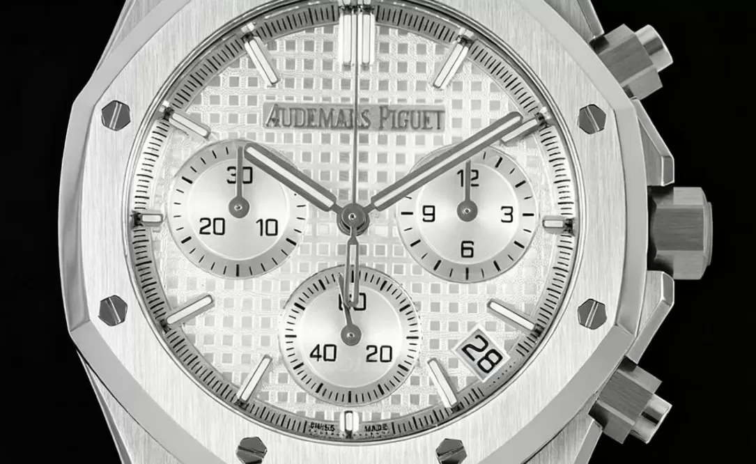Alternative view of Royal Oak Chrono 26240ST 41mm SS/SS Silver Dial APS V2 SH4401 Super Clone