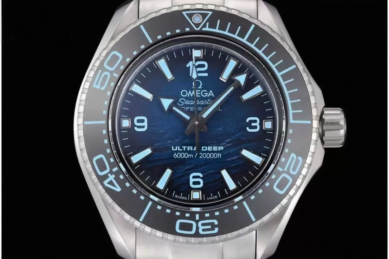 Alternative view of Planet Ocean Ultra Deep 'Challenger' 45.5mm SS/SS Blue Dial VSF A8912 Super Clone