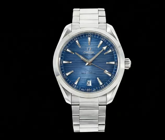 Alternative view of Aqua Terra 150m 41mm SS/SS Blue Dial VSF A8900