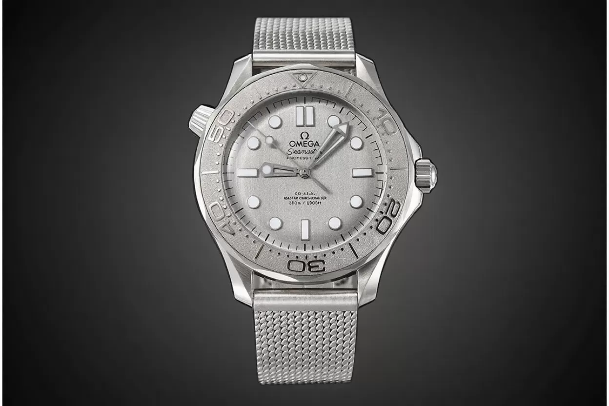 Alternative view of Seamaster 300m 2024 42mm SS/SS Silver Dial VSF A8806
