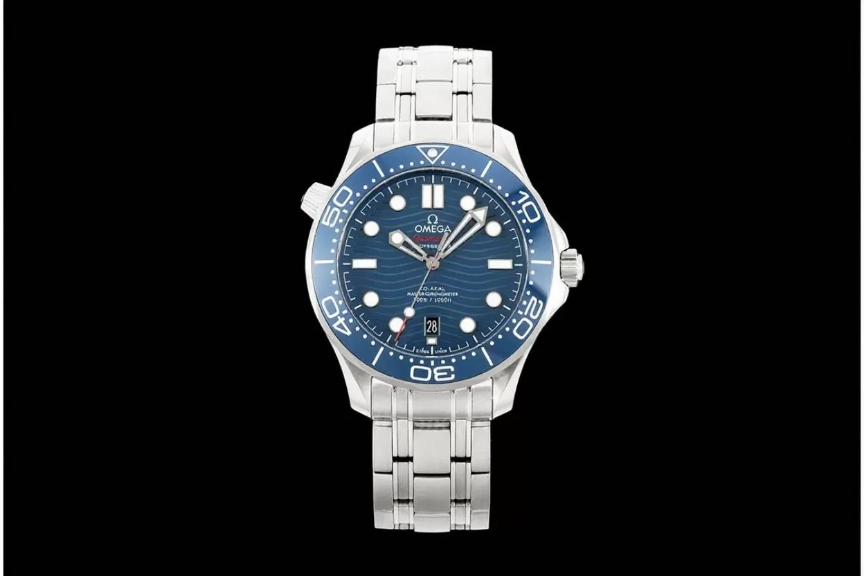 Alternative view of Seamaster 300m 42mm SS/SS Blue Dial VSF VS8800 Super Clone
