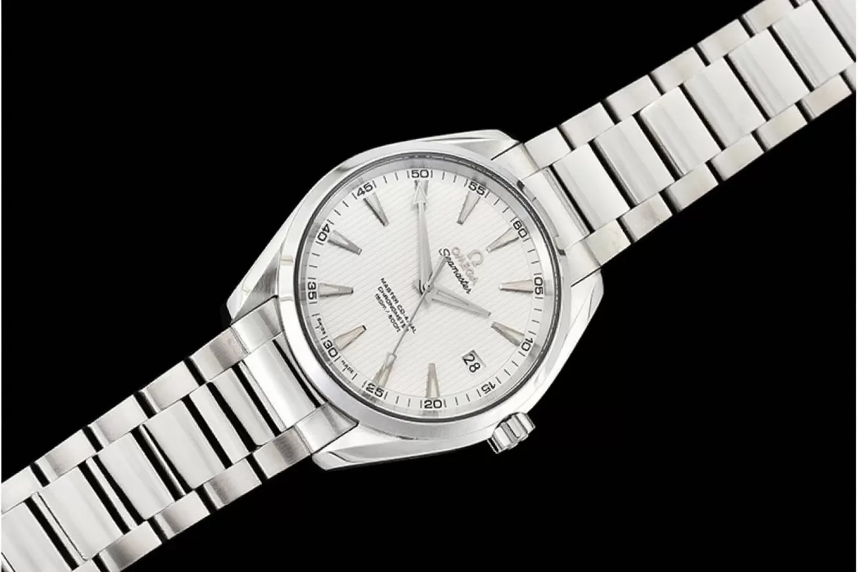 Alternative view of Aqua Terra 150m 41mm SS/SS White VSF A8500