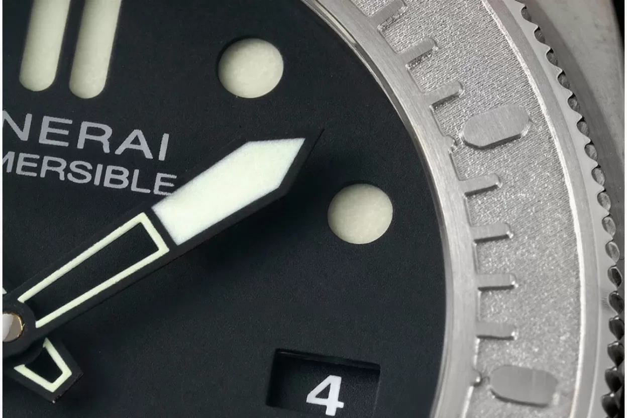 Submersible PAM984 Mike Horn 47mm TI/NY Black Dial VSF P9010 - Image 7