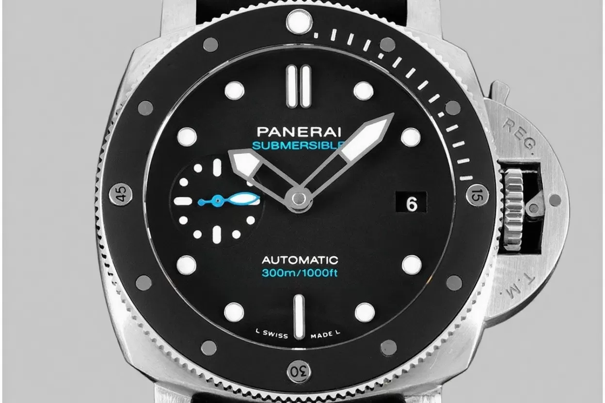 Alternative view of PAM683 Submersible 42mm SS/RU Black VSF P900