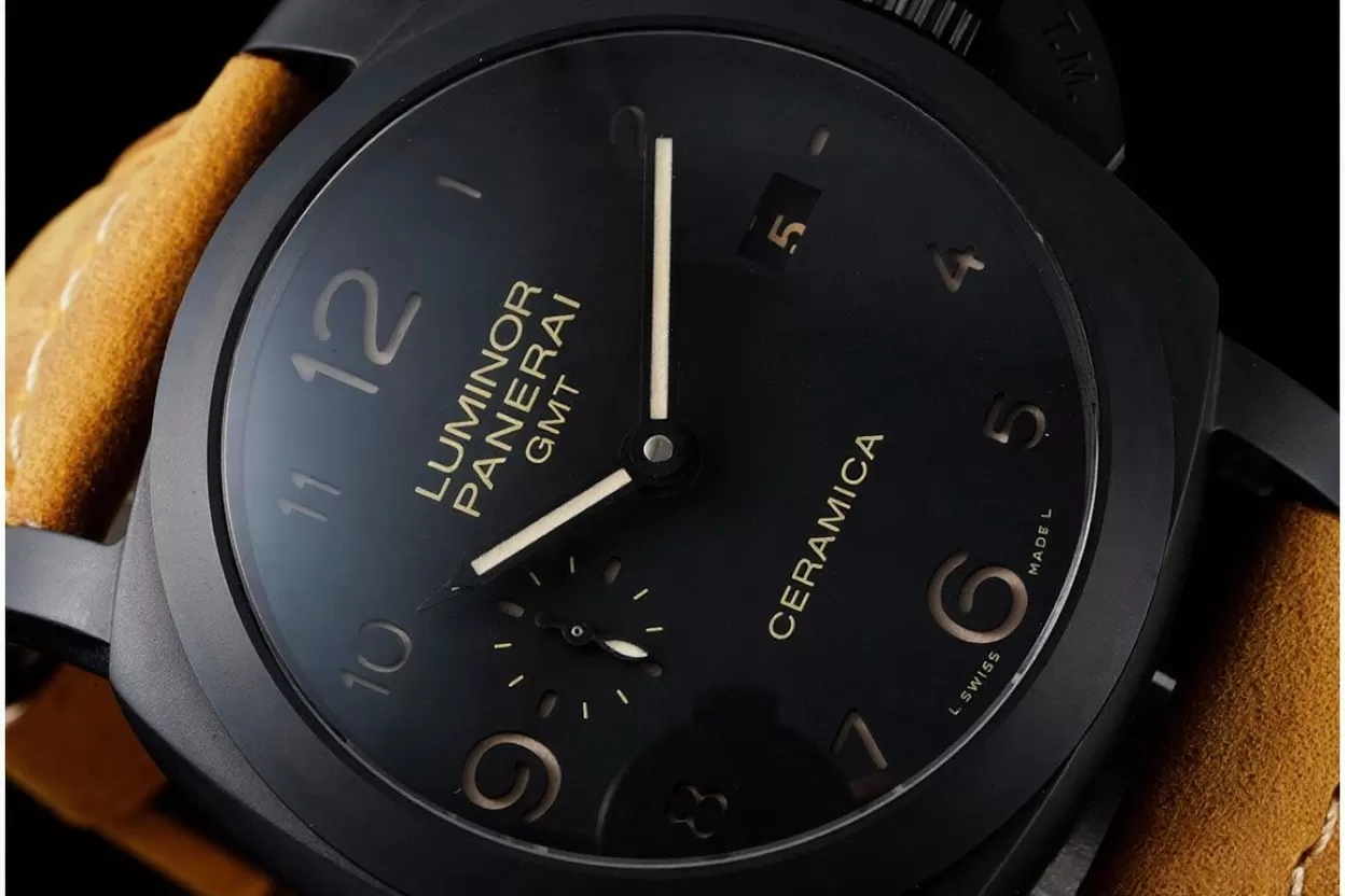Luminor PAM441 GMT 44mm Ceramic/LE Black Dial SBF P9001 - Image 4