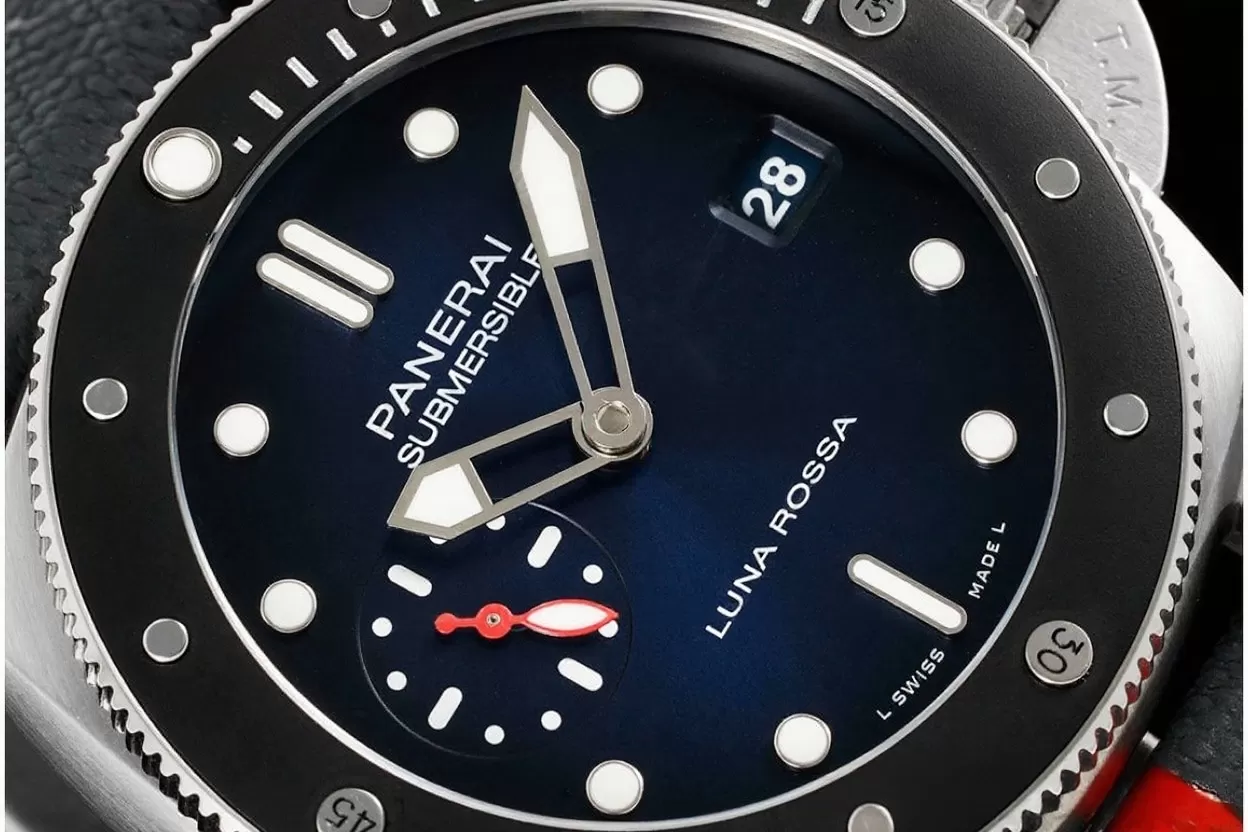 Submersible PAM1565 Luna Rossa 42mm SS/RU Blue Dial VSF P900 - Image 4