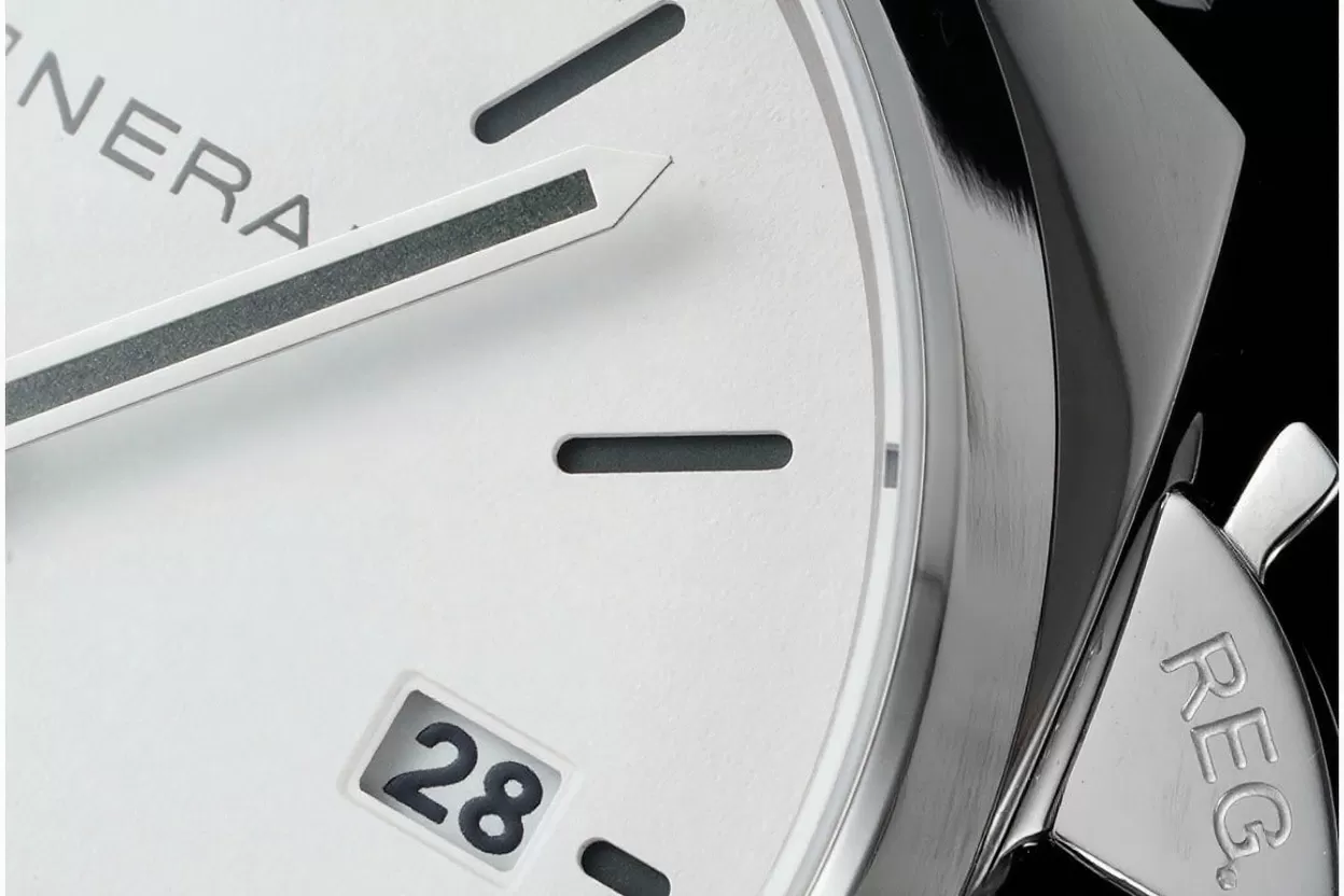 Luminor Due PAM1381 Luna Rossa 42mm SS/RU White Dial VSF P900 - Image 4