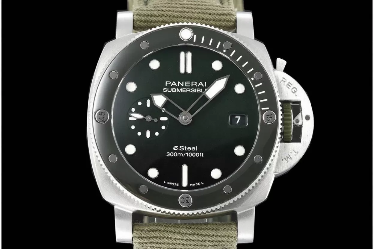 Alternative view of Submersible PAM1287 44MM SS/NY Green Dial VSF P900