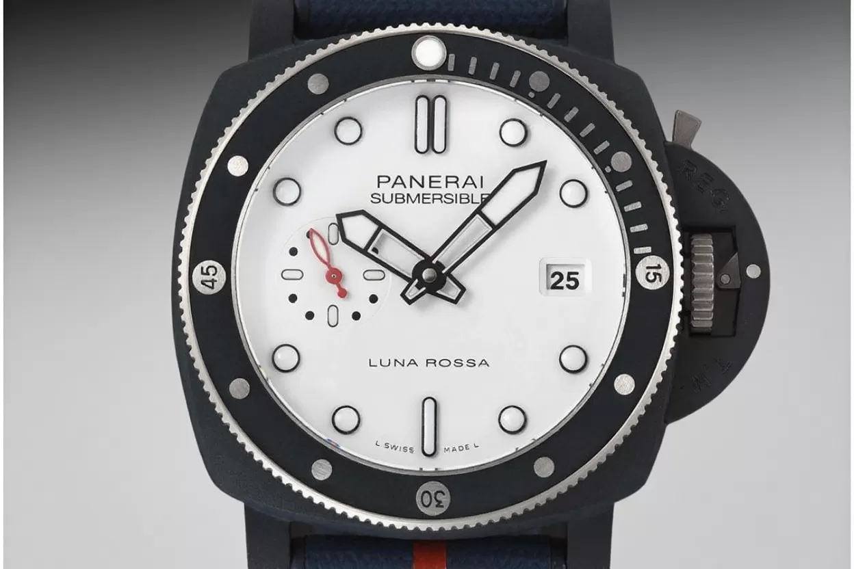 Alternative view of Submersible PAM1543 44mm Ti/NY White Dial VSF P900