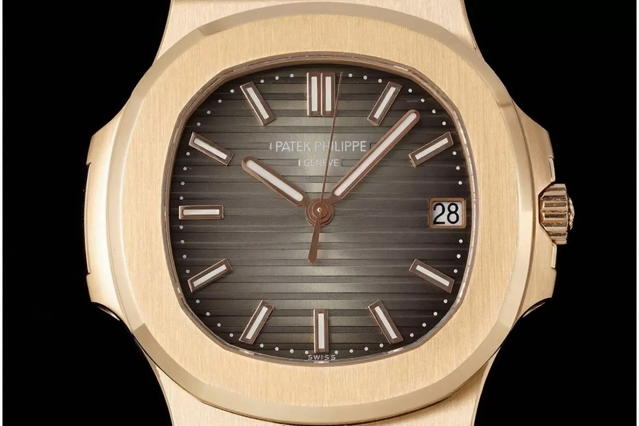 Alternative view of Nautilus 5711 40mm RG/RG Grey Dial PPF V6 A330